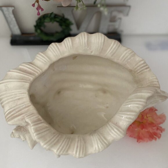 Vintage Ceramic Mold Neutral Nautilus Conch Sea Shell Planter Vase Beach House - Picture 10 of 12